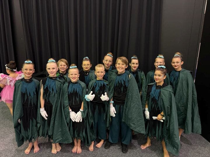 12 students who are ready to perform at School Spectacular